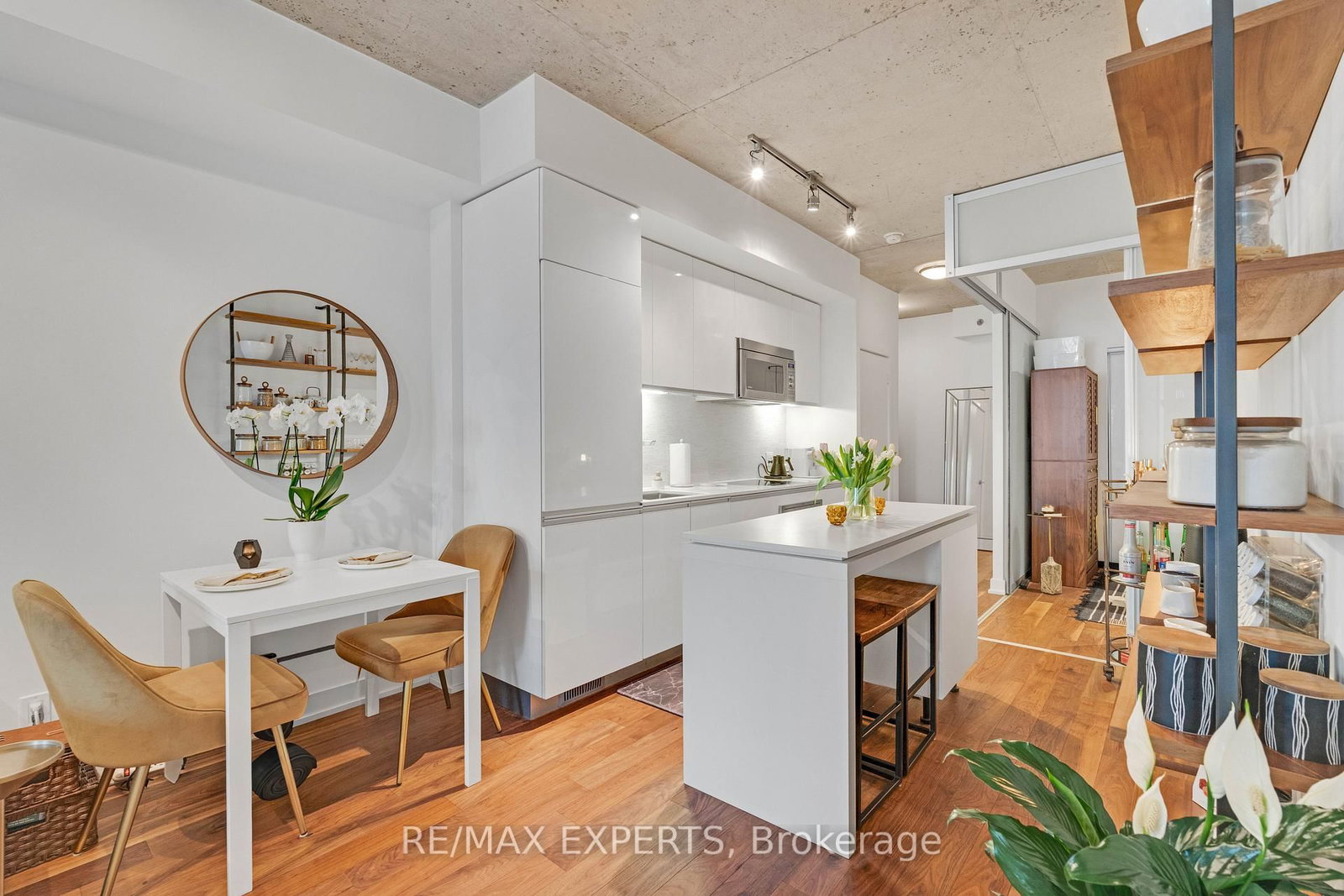 Condo for sale at 516-20 Gladstone Avenue, Toronto, Ontario, M6J 0E9 - Little Portugal - MLS: C12992426