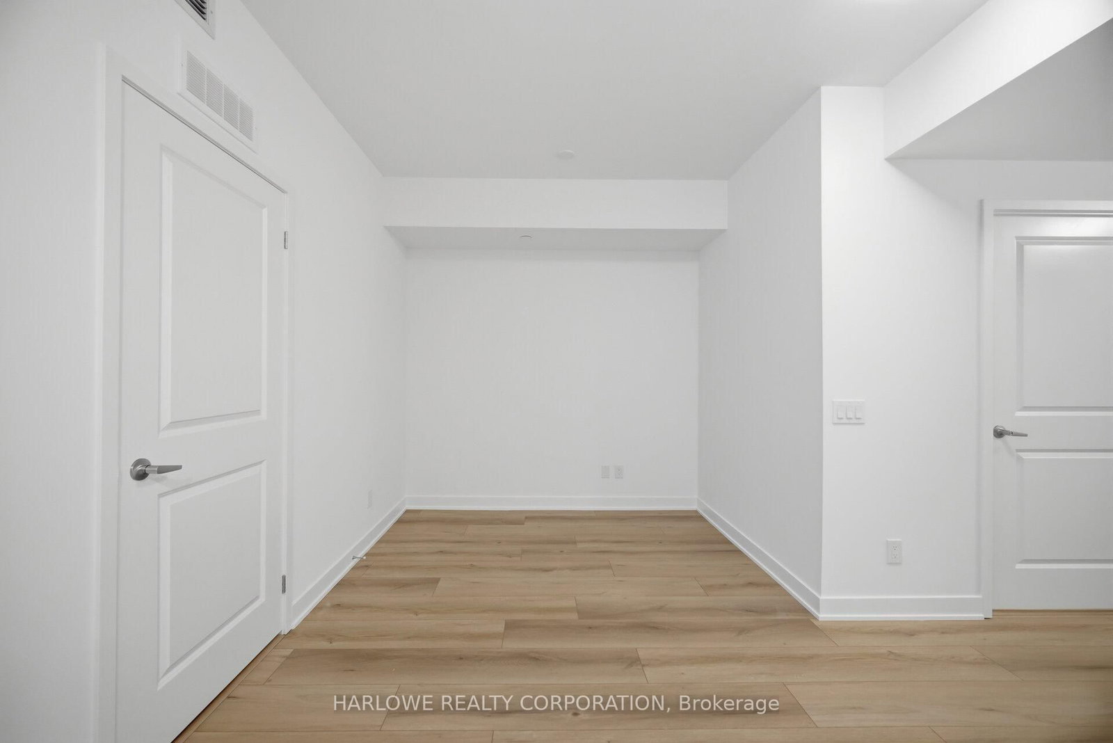 543 Richmond Street W, Unit 705 - Photo 9