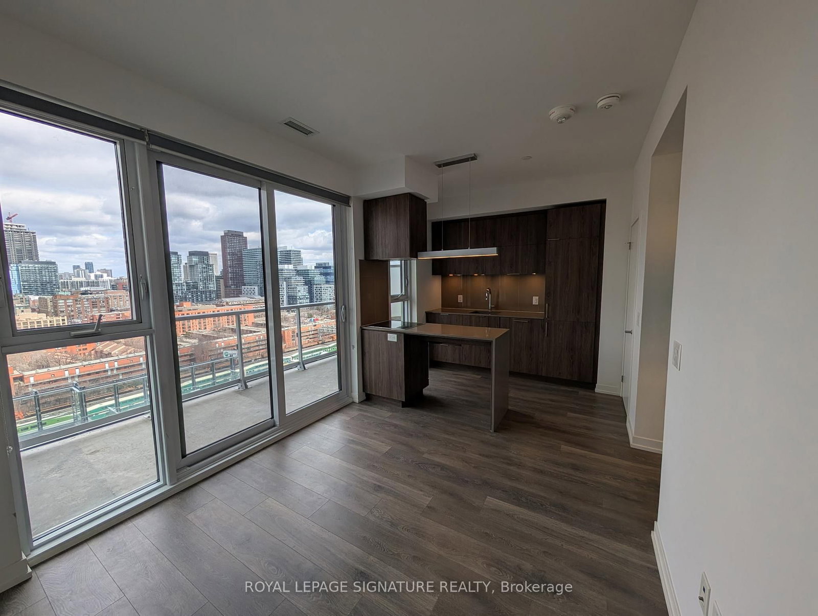 15 Lower Jarvis Street, Unit 1311 - Photo 4