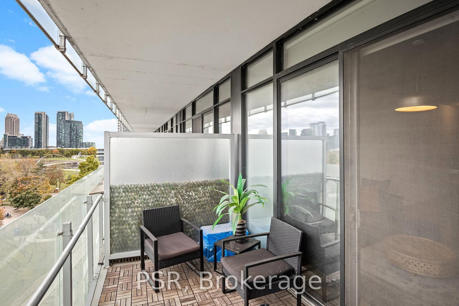 25 Stafford Street, Unit 613 - Photo 12
