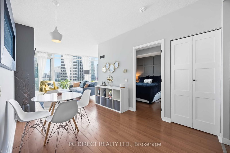 3302 - 361 Front St W, Toronto, M5V 3R5 | Image 2