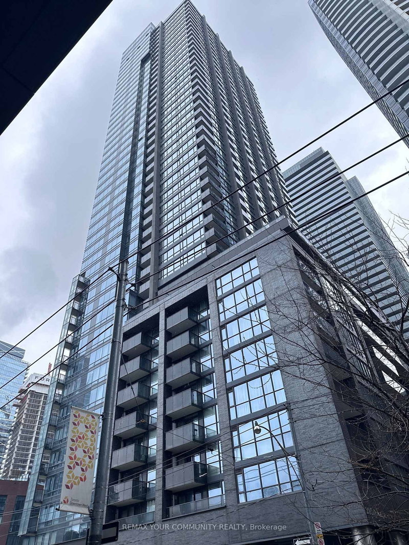 home for lease on 209-295 Adelaide Street W