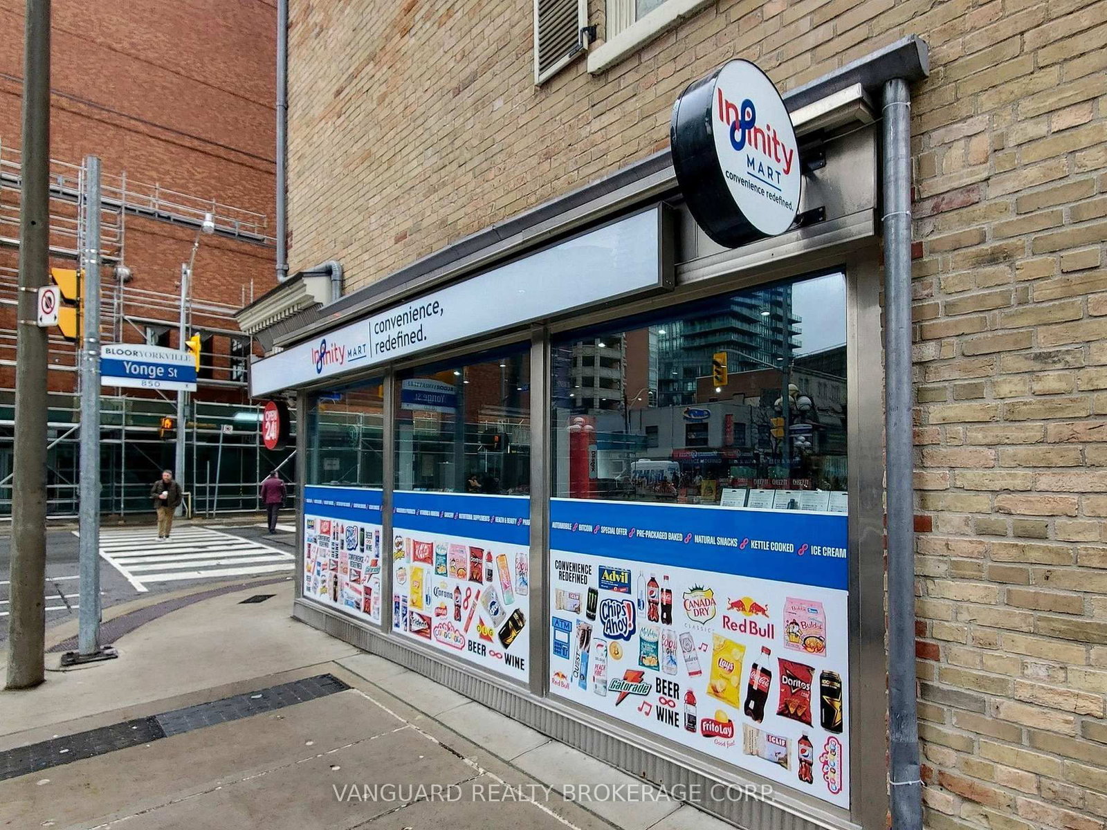 1 Yorkville Avenue, Unit 107, 108 & 1010 - Photo 11