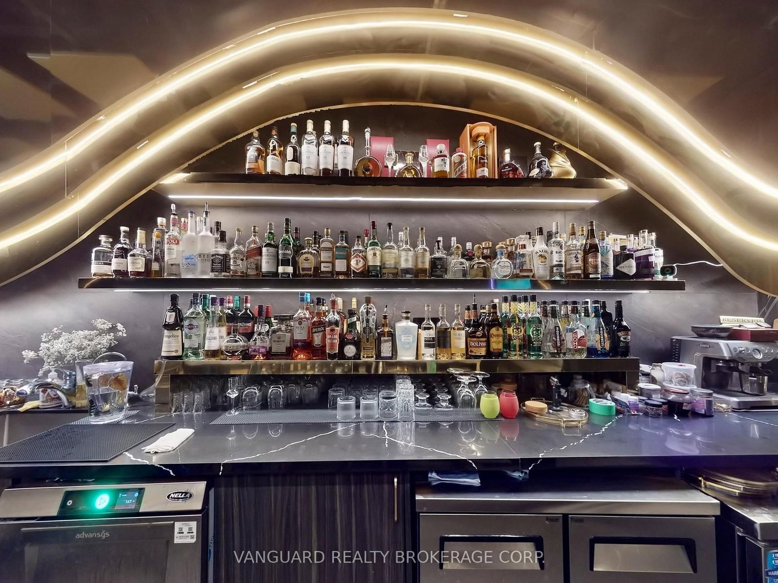 1 Yorkville Avenue, Unit 107, 108 & 1010 - Photo 17