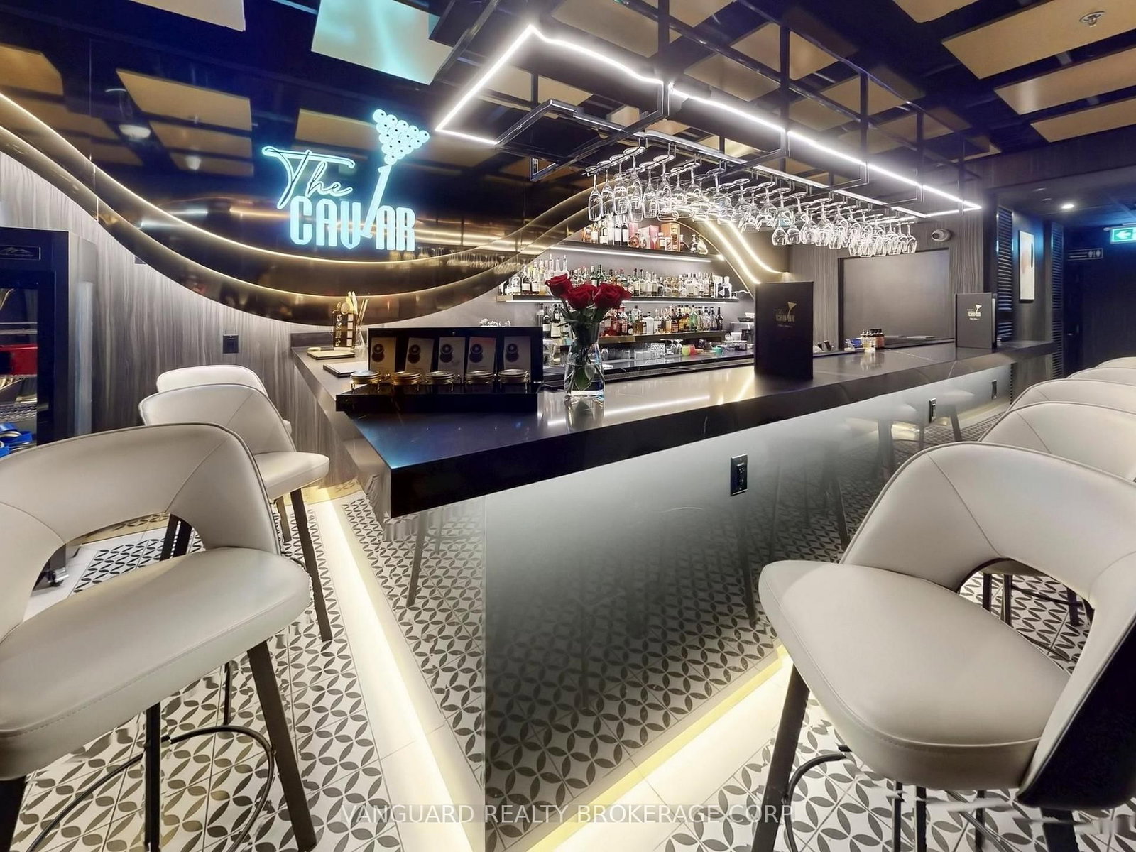 1 Yorkville Avenue, Unit 107, 108 & 1010 - Photo 18