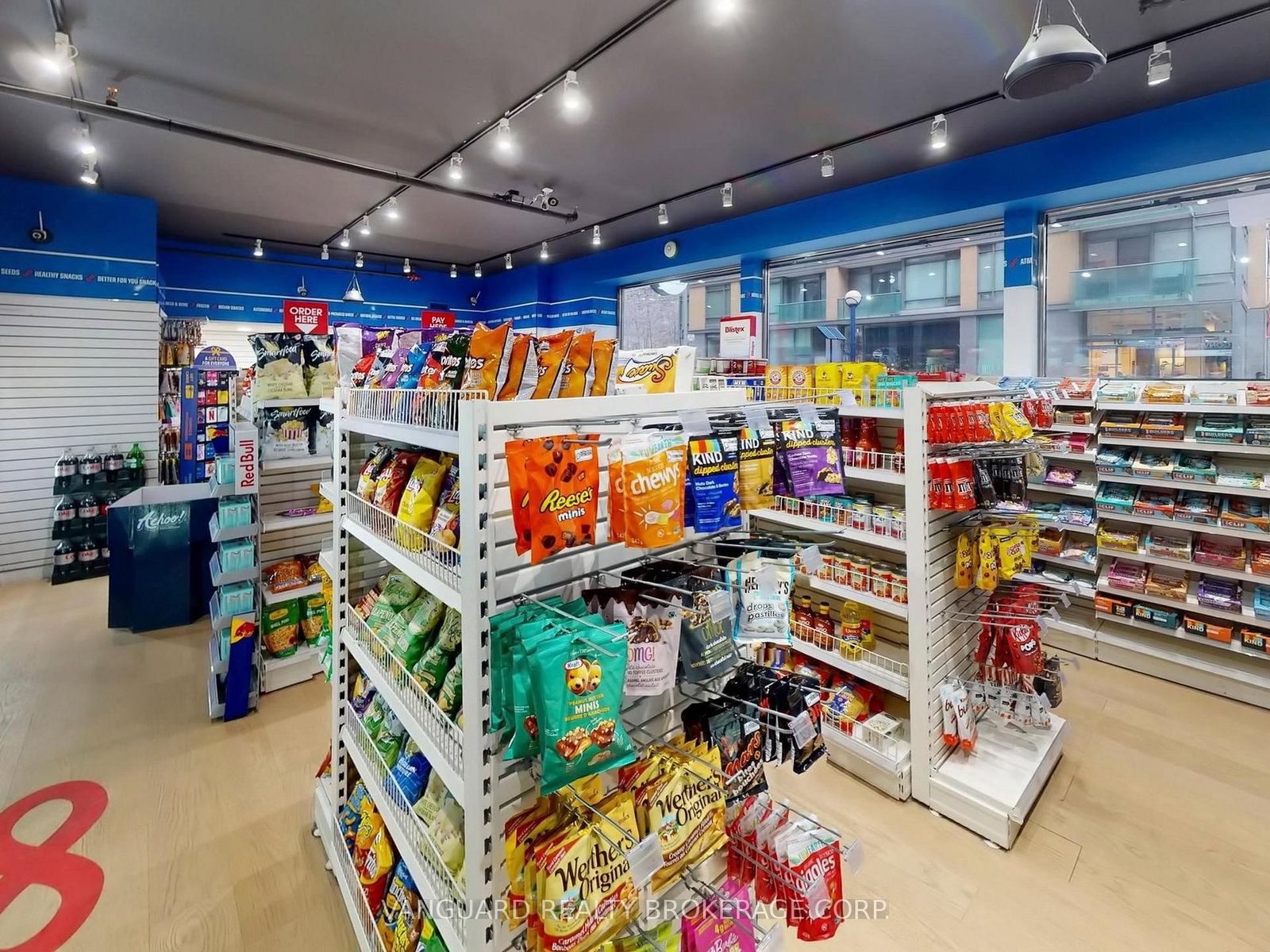 1 Yorkville Avenue, Unit 107, 108 & 1010 - Photo 31