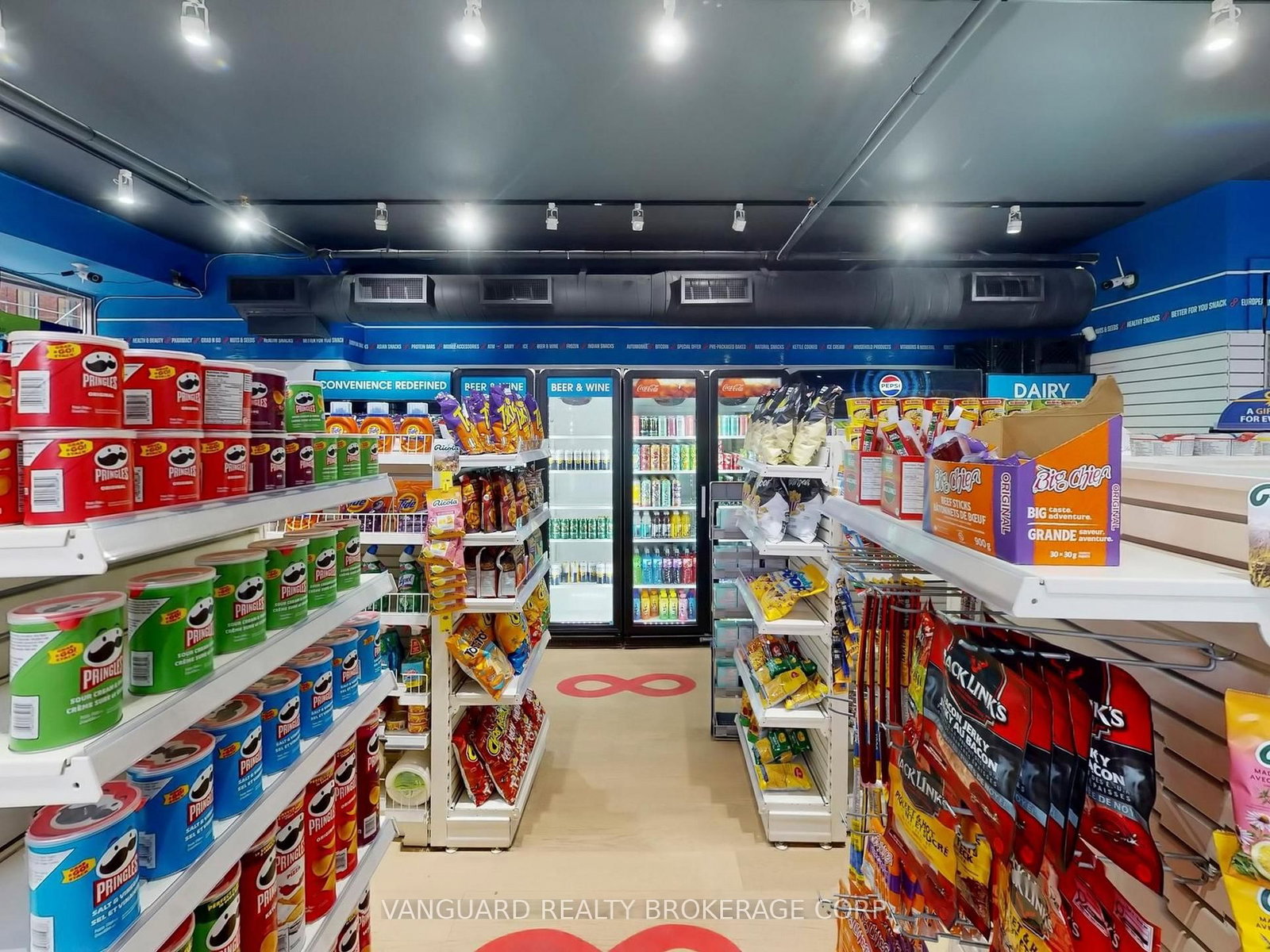 1 Yorkville Avenue, Unit 107, 108 & 1010 - Photo 34