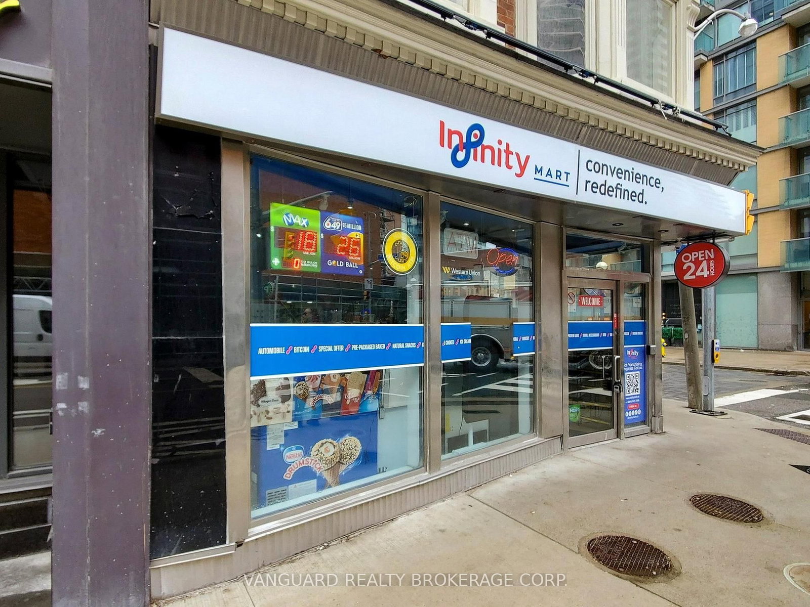 1 Yorkville Avenue, Unit 107, 108 & 1010 - Photo 9