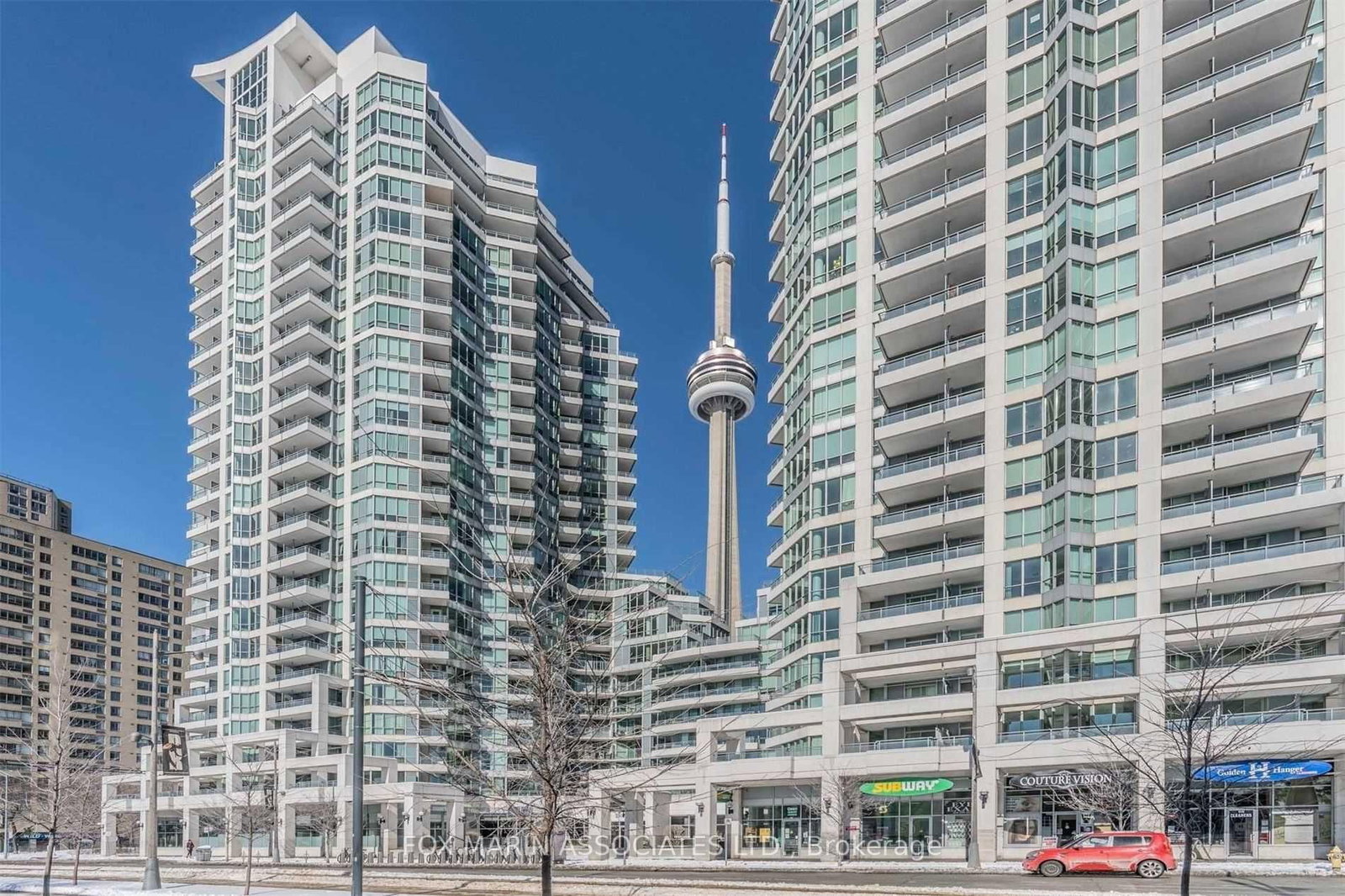 230 Queens Quay W, Unit 1817 - Photo 23