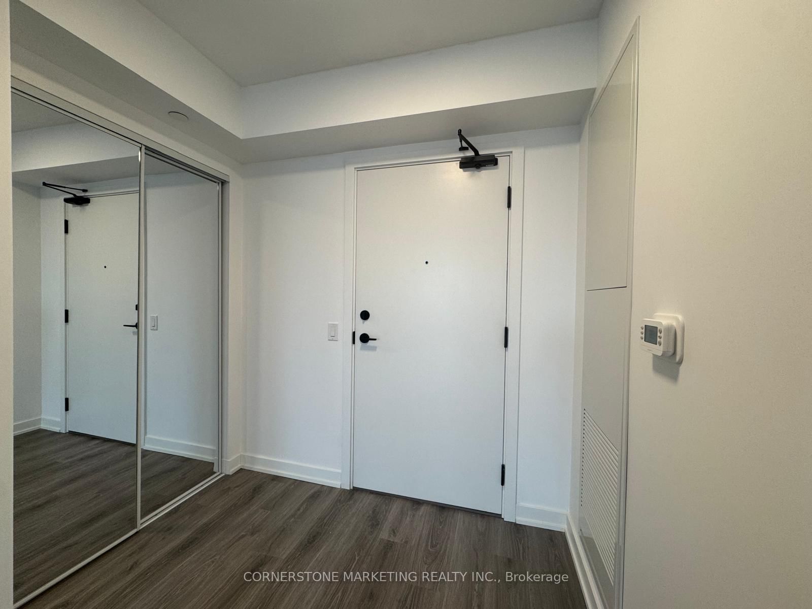 100 Queen Street E, Unit 1607