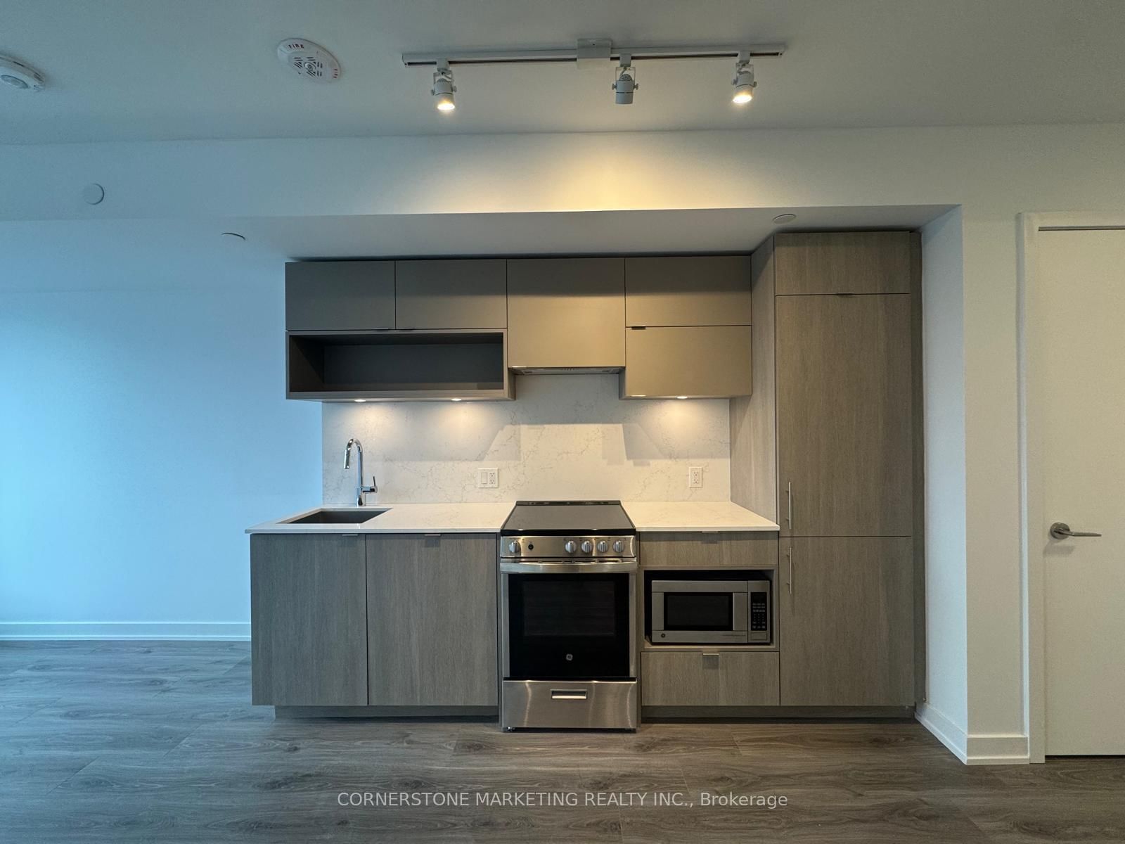 100 Queen Street E, Unit 1607 - Photo 4