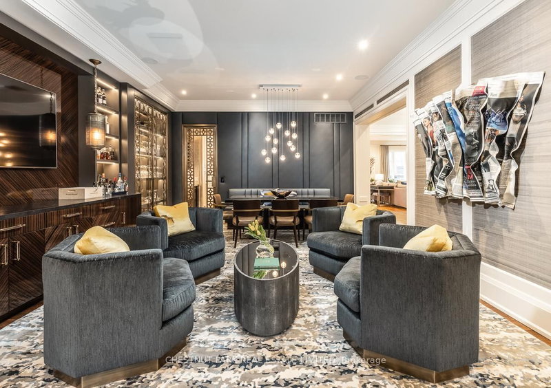 9 Dewbourne Ave, Toronto, M5P 1Z1 | Image 3