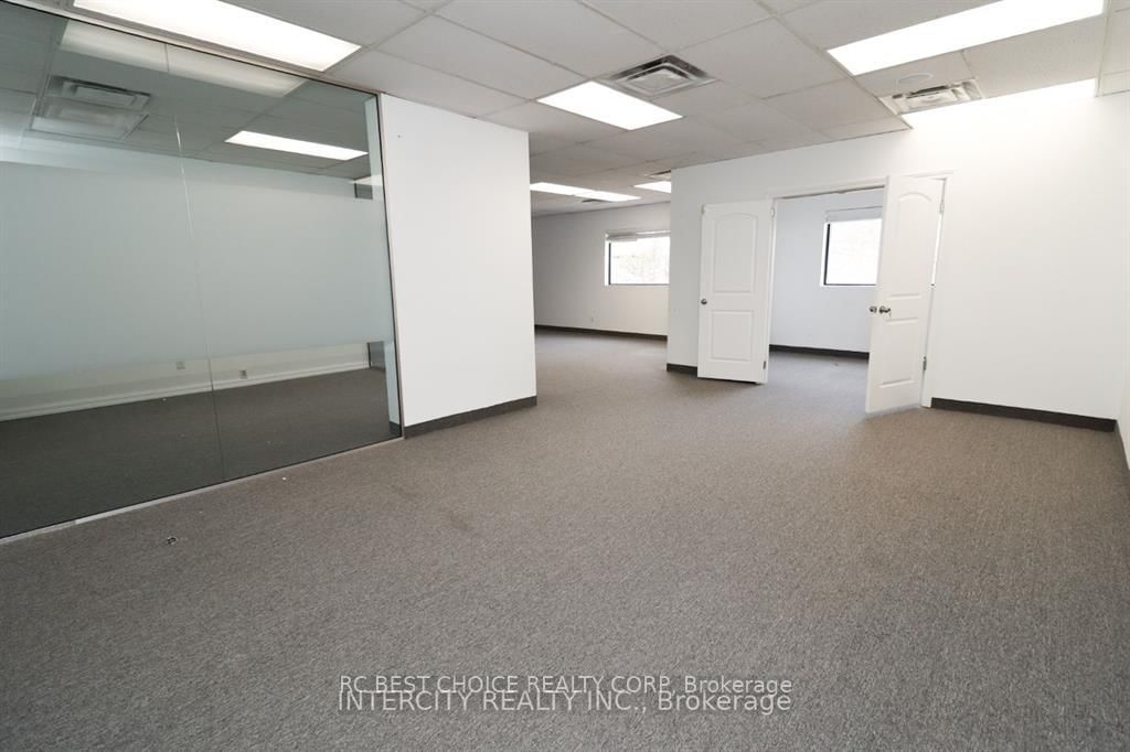 738 Sheppard Avenue E, Unit 200 - Photo 5