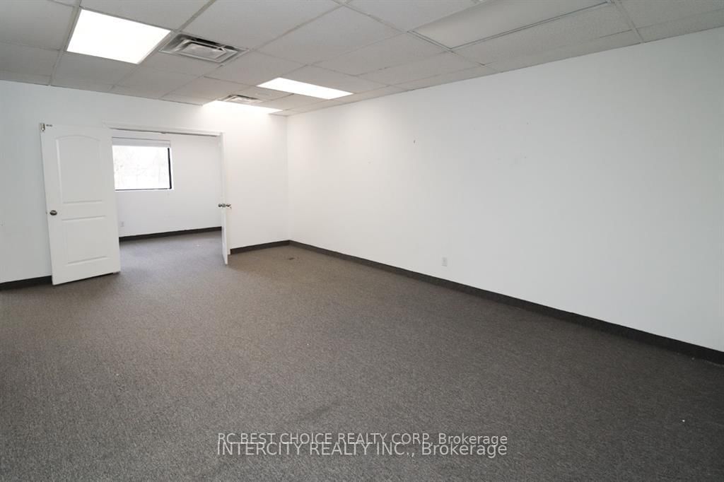 738 Sheppard Avenue E, Unit 200 - Photo 6