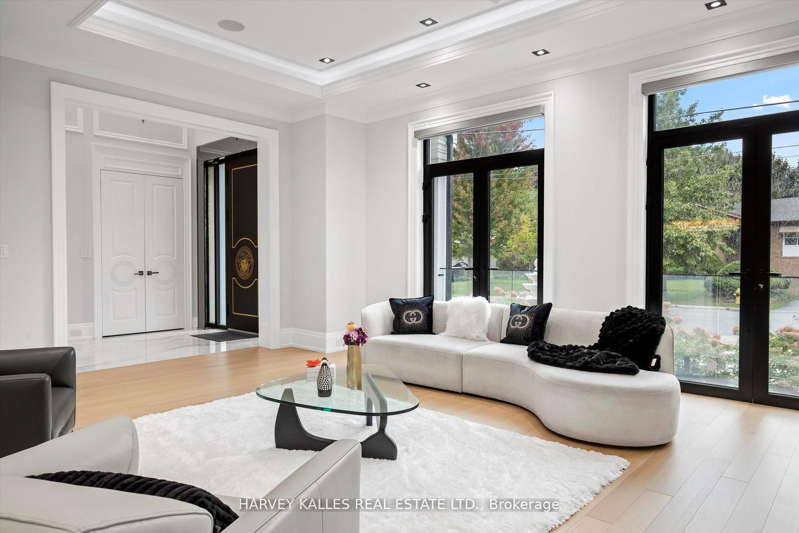 1 Silvergrove Road - Photo 8