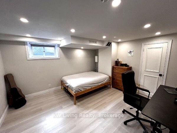 B2 - 31 Bowerbank Dr, Toronto, M2M 1Z9 | Image 3