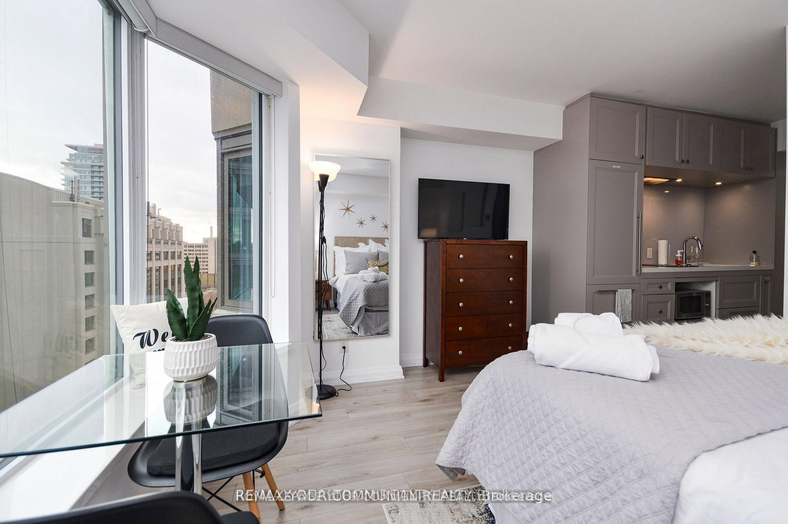 155 Yorkville Avenue, Unit 1408 - Photo 6