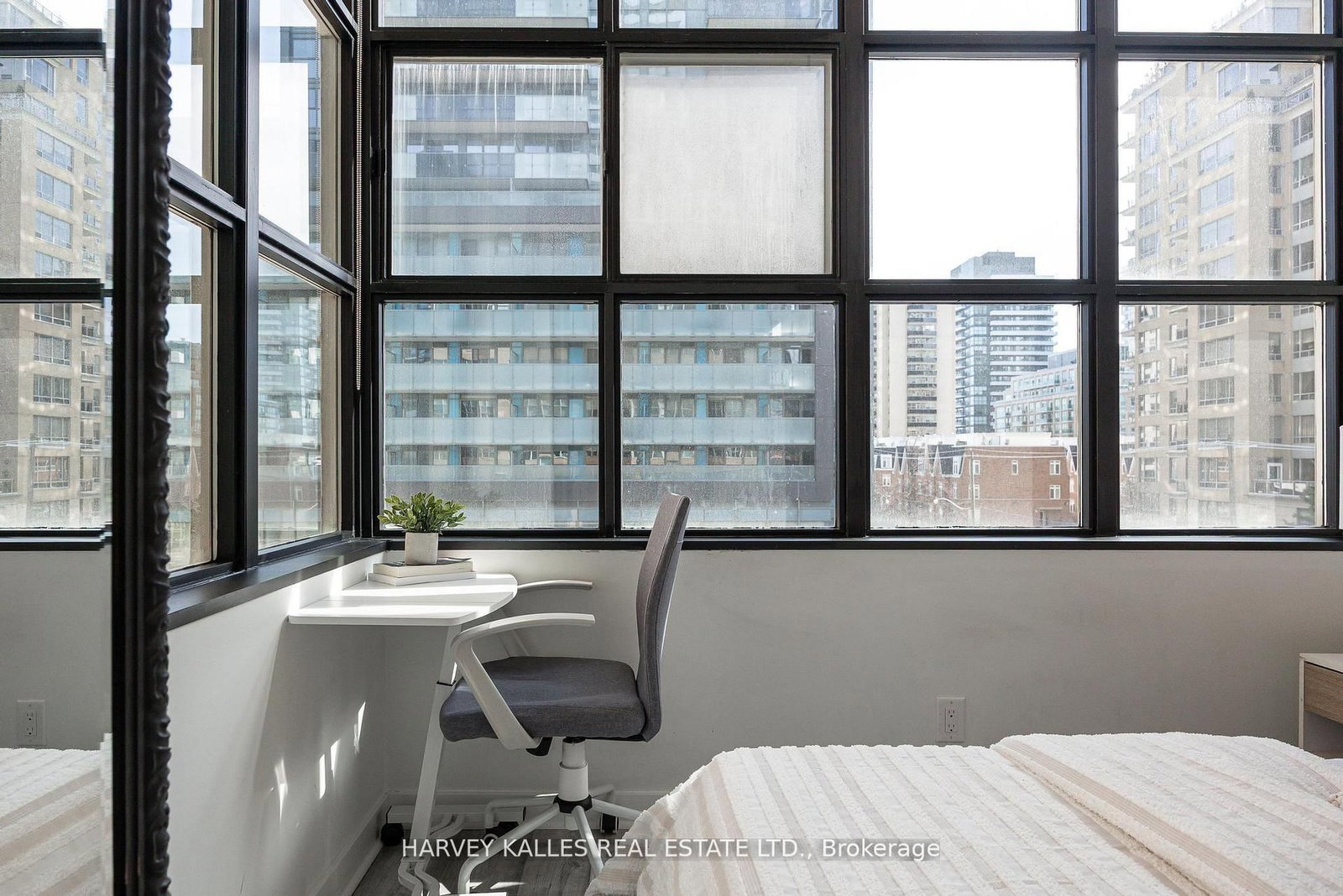 Condo for sale at 412-188 Eglinton Avenue, Toronto, Ontario, M4P 2X7 - Mount Pleasant West - MLS: C12993128