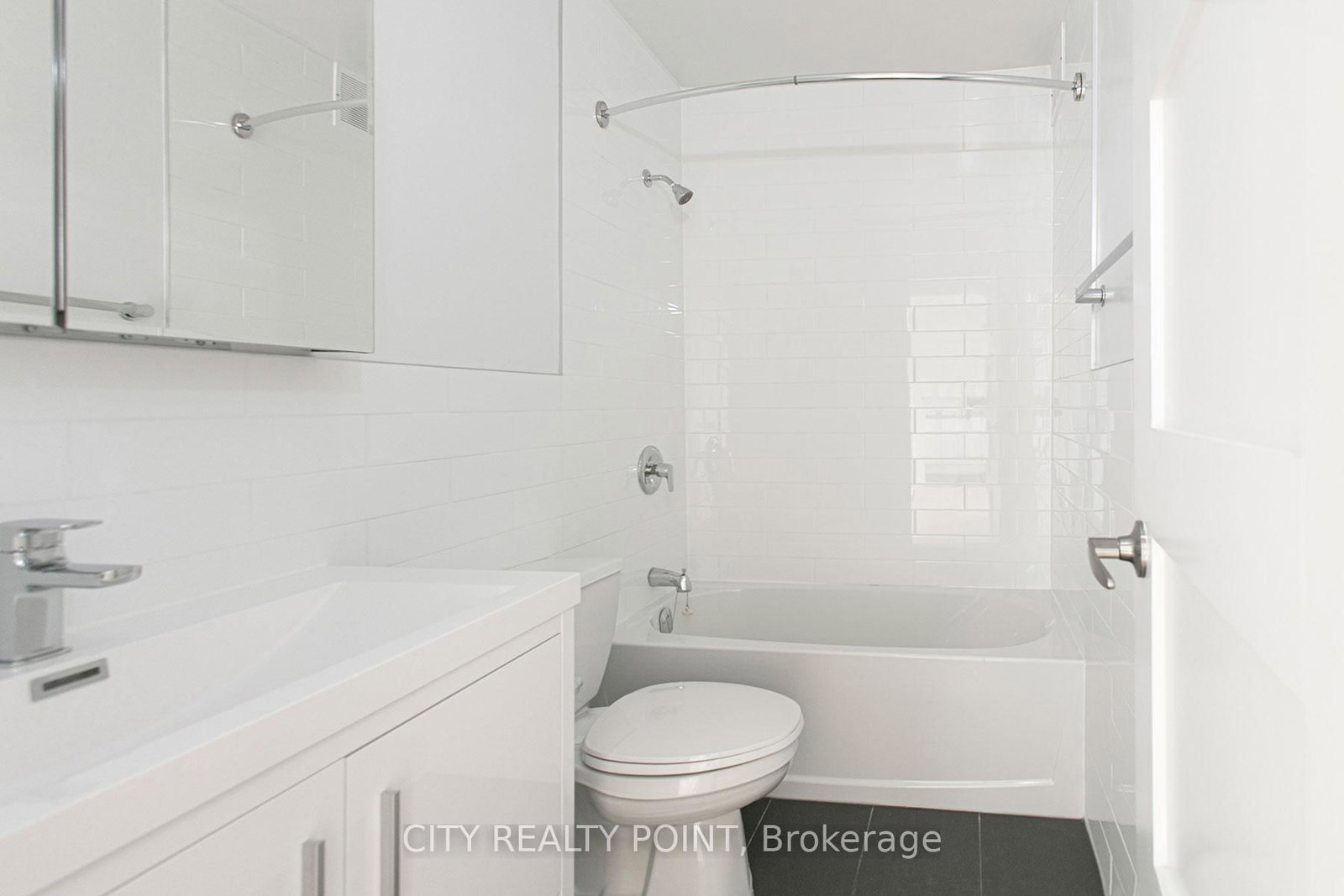 666 Spadina Avenue, Unit 1401 - Photo 10