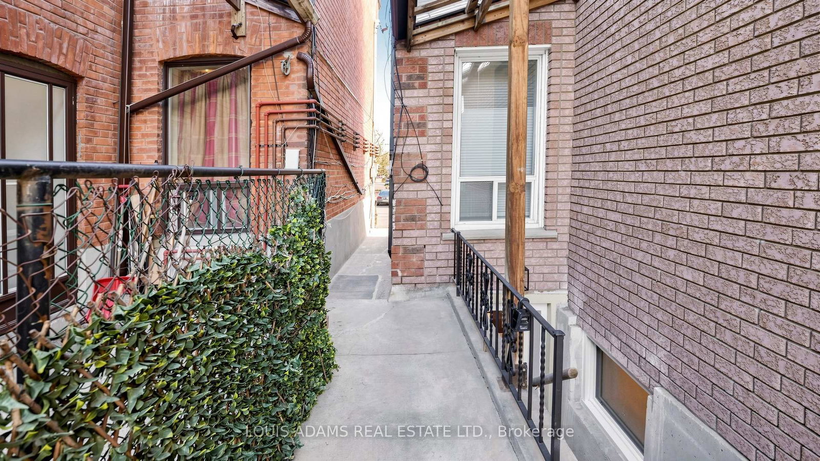 363 Dovercourt Road - Photo 29