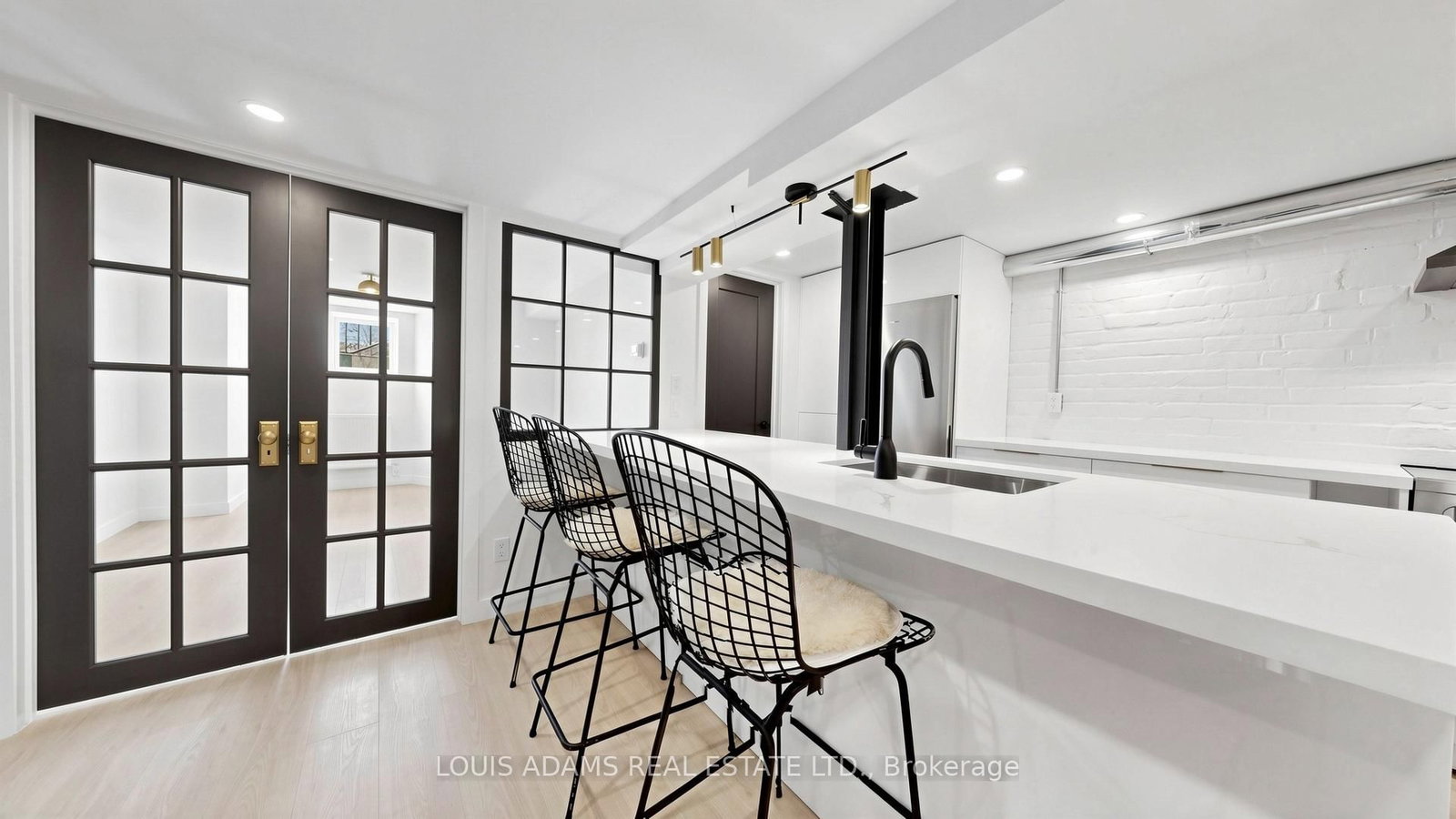 363 Dovercourt Road - Photo 9