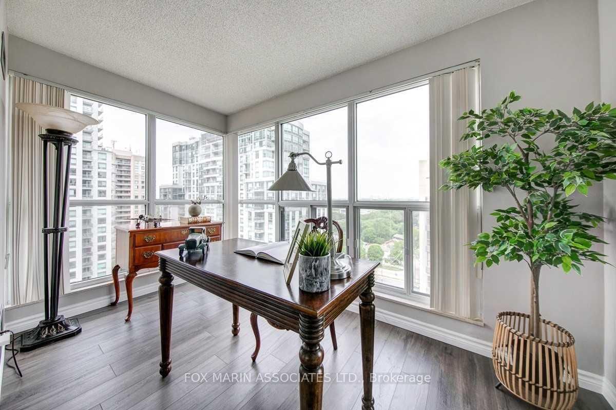 18 Hollywood Avenue, Unit 1701 - Photo 17