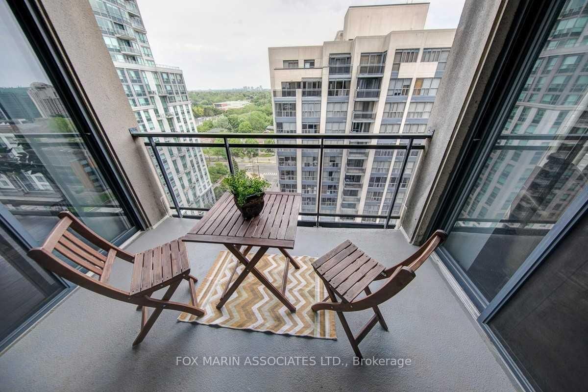 18 Hollywood Avenue, Unit 1701 - Photo 31