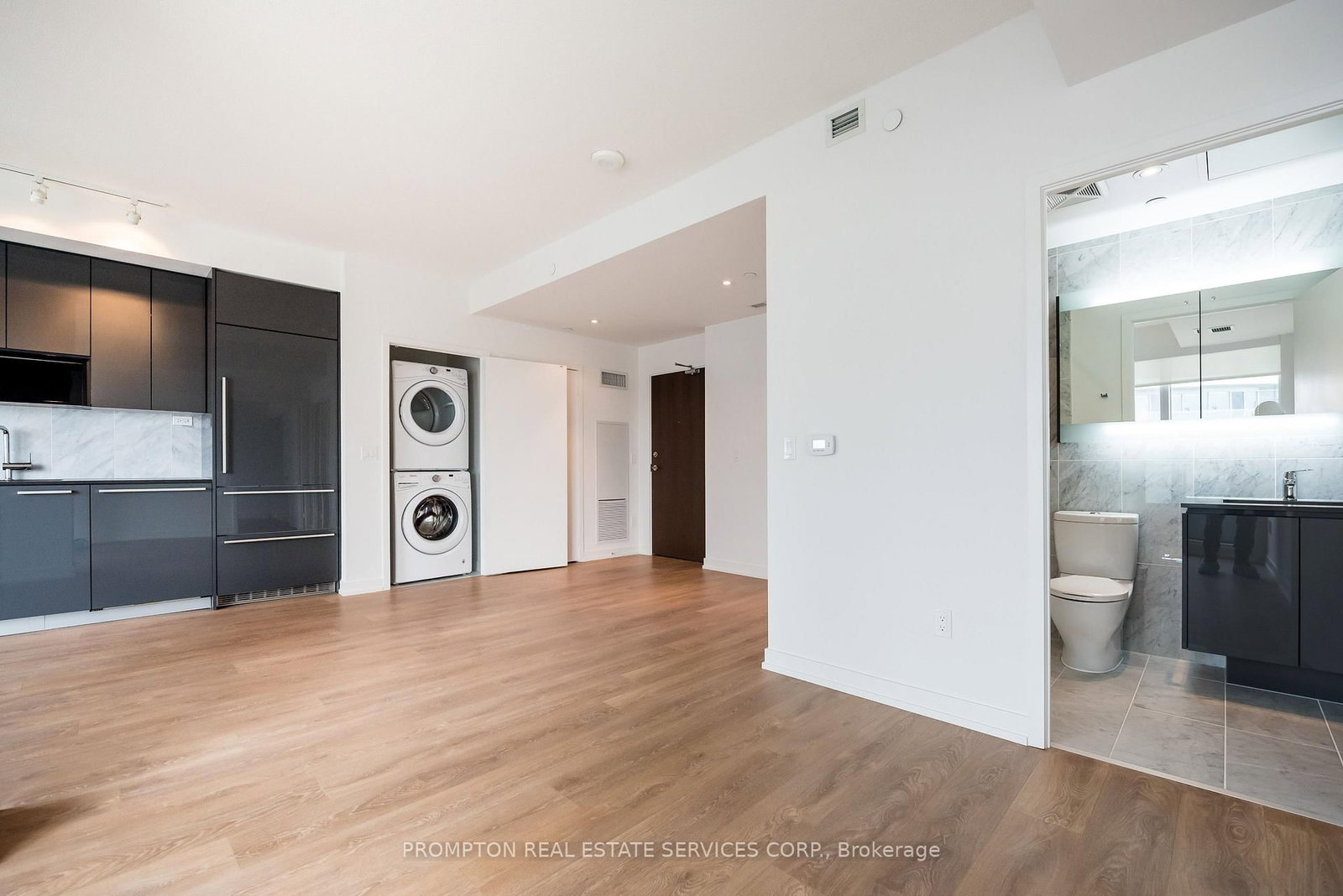 117 Mcmahon Drive, Unit 207 - Photo 3