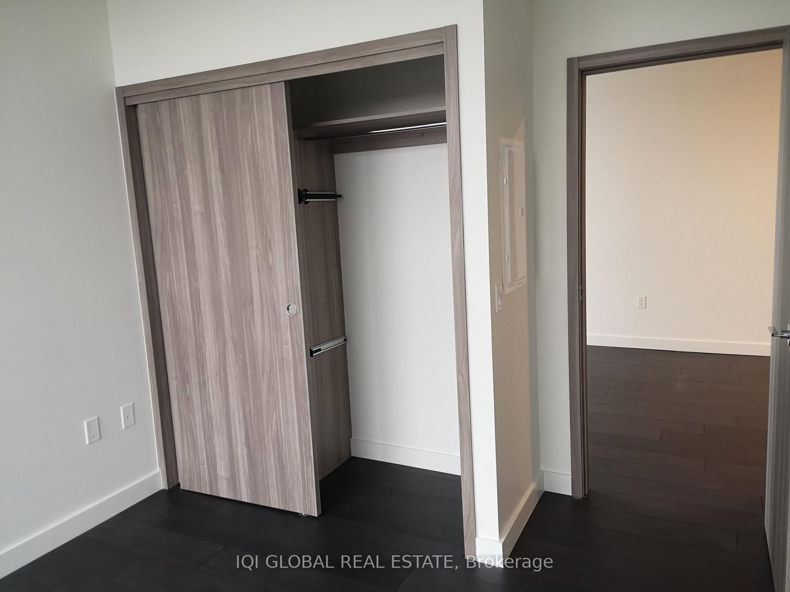 95 Mcmahon Drive, Unit 2706 - Photo 11