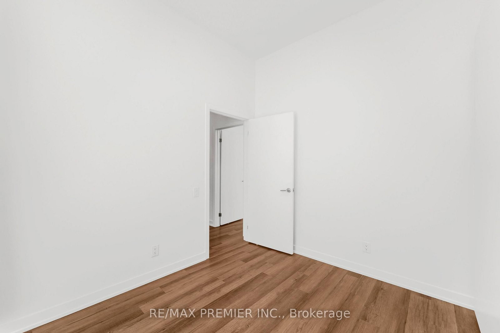 38 Monte Kwinter Court, Unit 102 - Photo 12