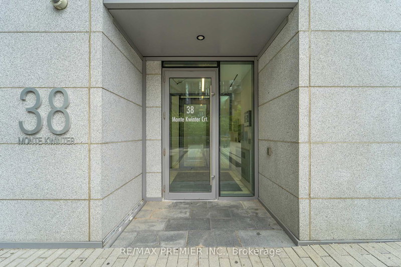 102 - 38 Monte Kwinter Crt, Toronto, M3H 0E2 | Image 2