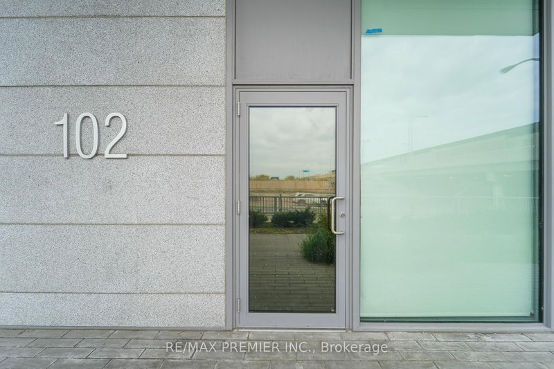 102 - 38 Monte Kwinter Crt, Toronto, M3H 0E2 | Image 3