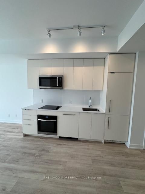 181 Sheppard Avenue E, Unit 512 - Photo 3