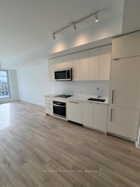 181 Sheppard Avenue E, Unit 512 - Photo 4