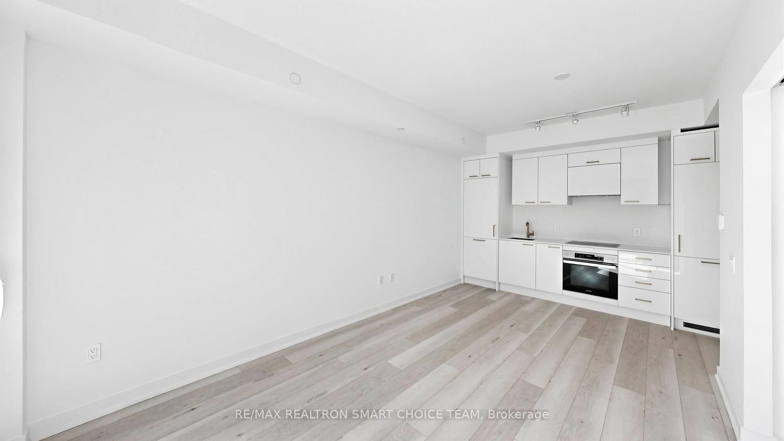 634 Church Street, Unit 806 - Photo 13