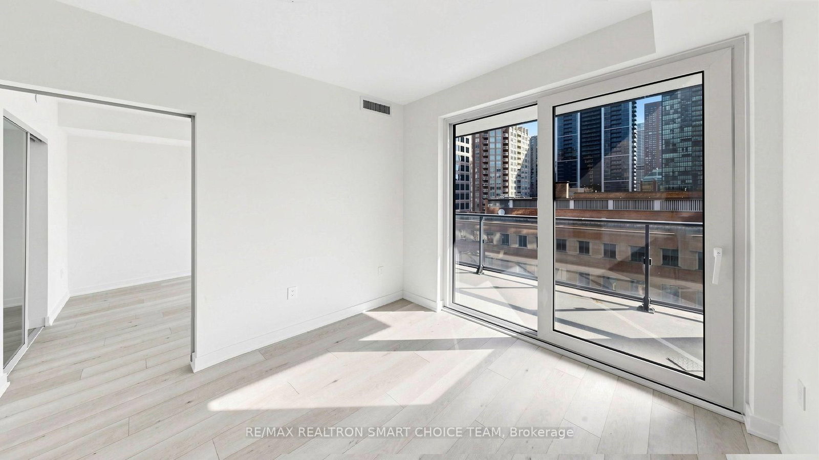 634 Church Street, Unit 806 - Photo 17