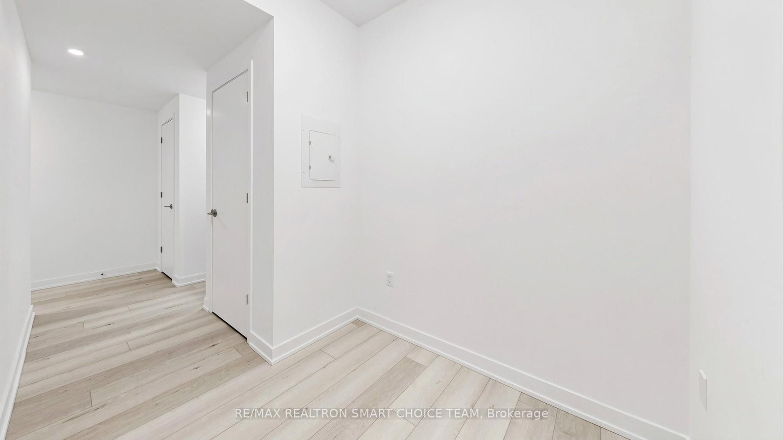 634 Church Street, Unit 806 - Photo 24