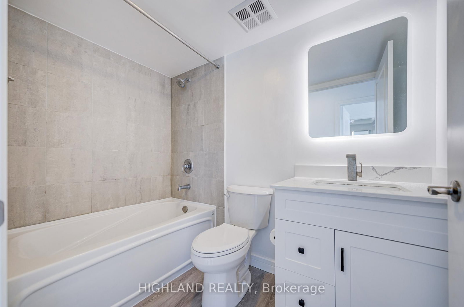 18 Harrison Garden Boulevard, Unit 1002 - Photo 11