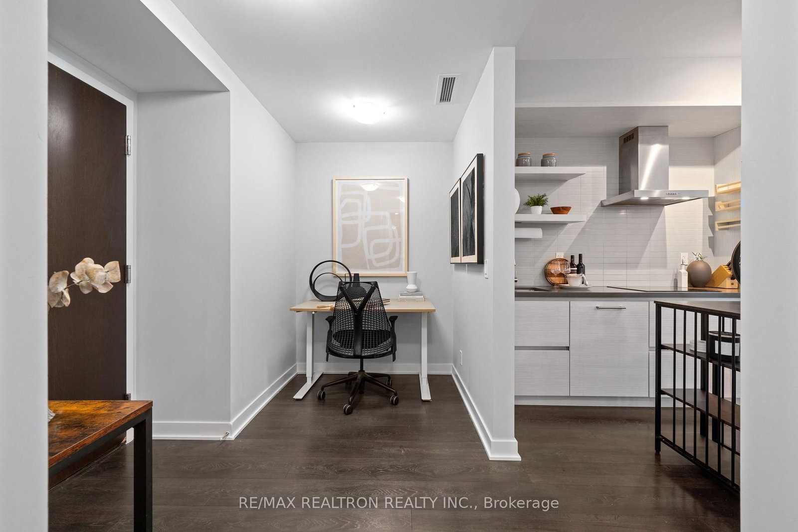 Condo for sale at 4710-2221 Yonge Street, Toronto, Ontario, M4S 2B4 - Mount Pleasant West - MLS: C12993456