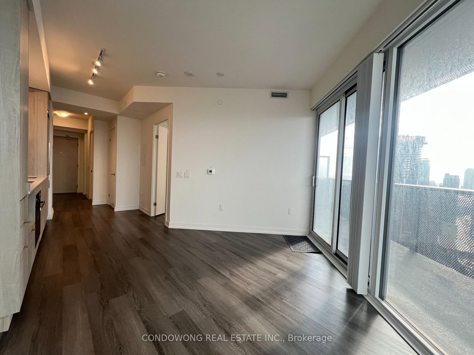 138 Downes Street, Unit 6212 - Photo 4