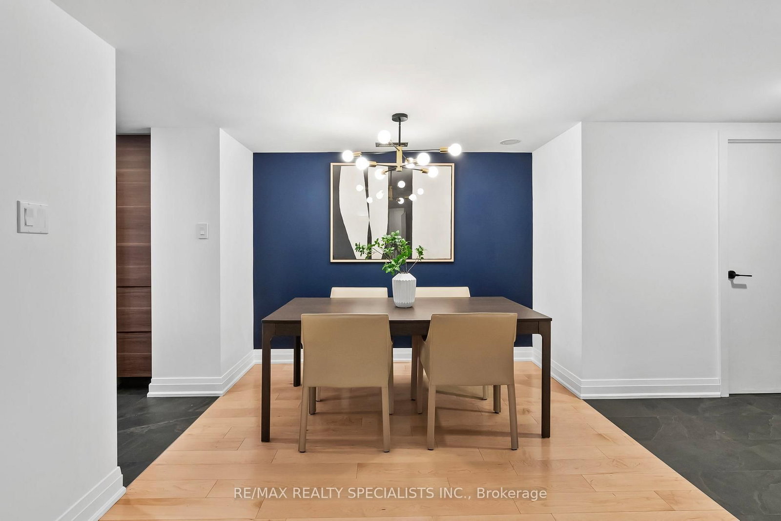 30 Wellington Street E, Unit 404 - Photo 20