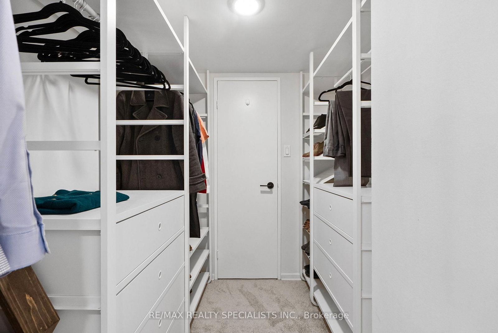 30 Wellington Street E, Unit 404 - Photo 35