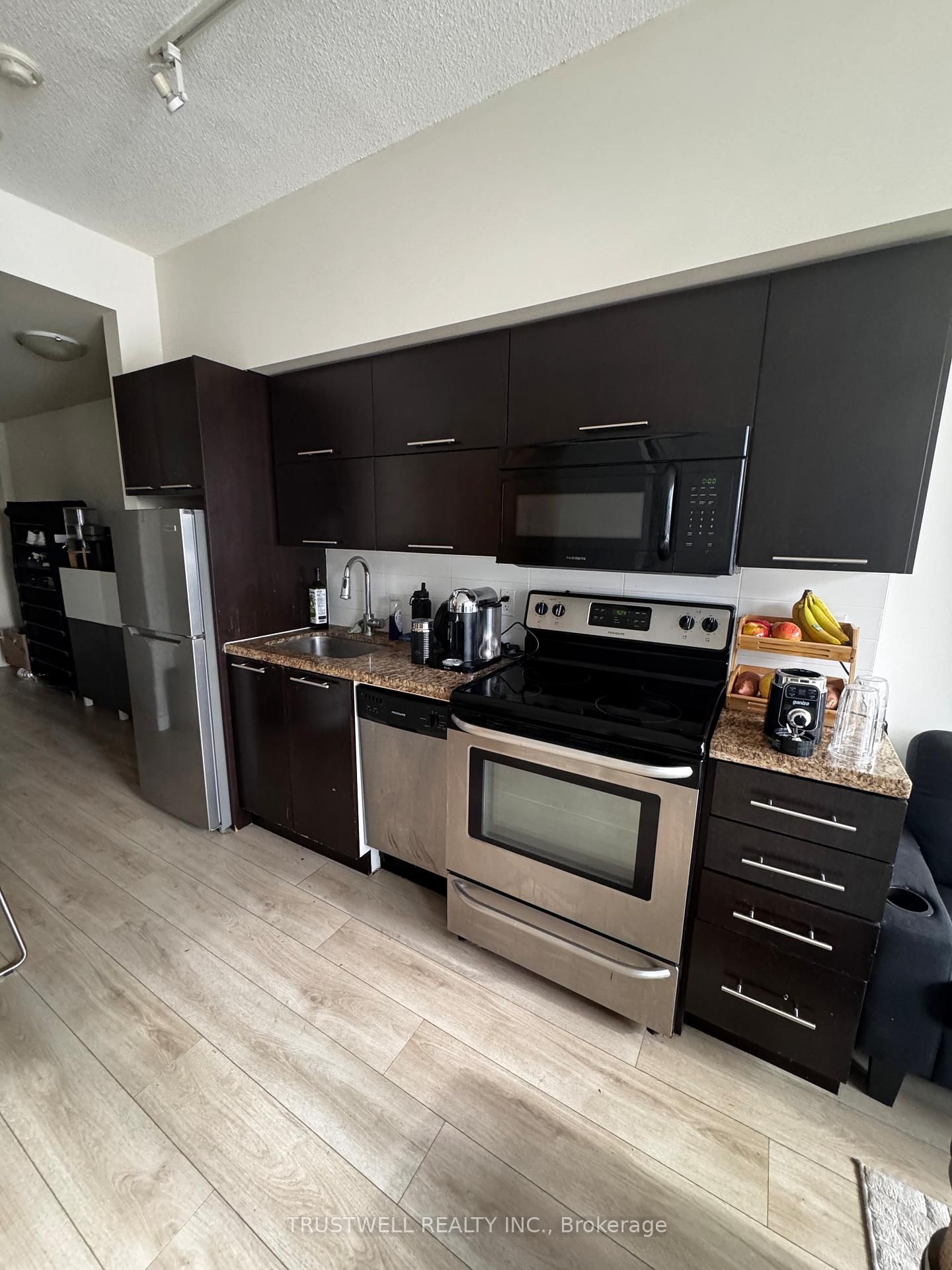 126 Simcoe Street, Unit 1109 - Photo 4