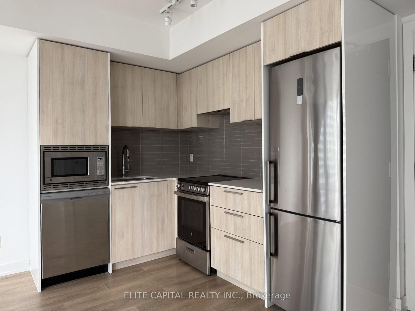 18 Maitland Terrace, Unit 1304 - Photo 4