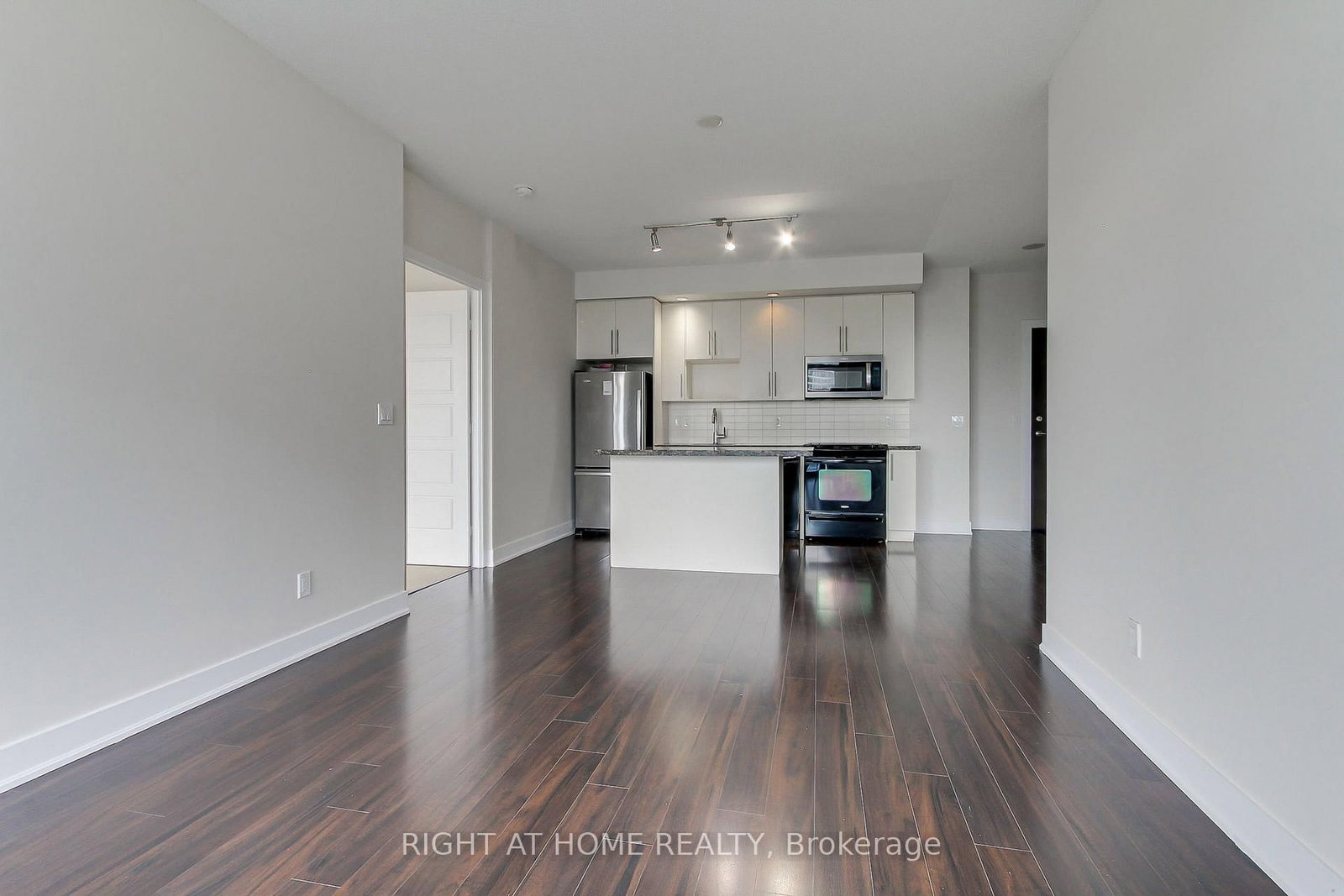 28 Linden Street • #1405 • Toronto, ON photo 24