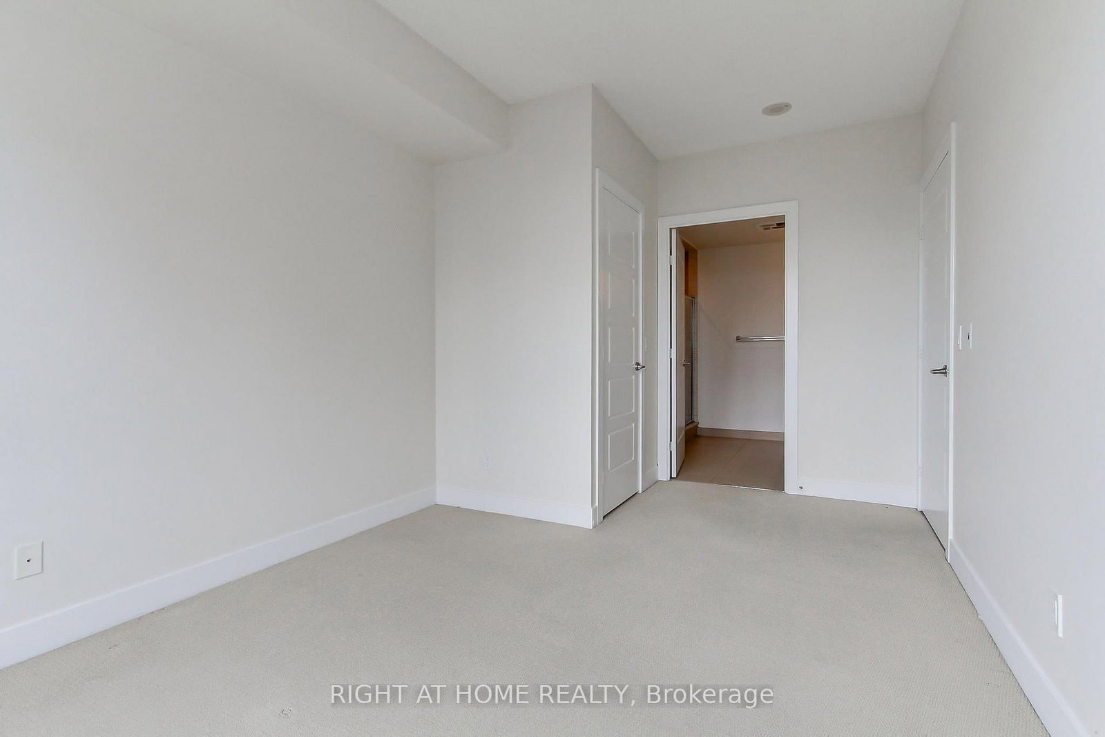 28 Linden Street • #1405 • Toronto, ON photo 27