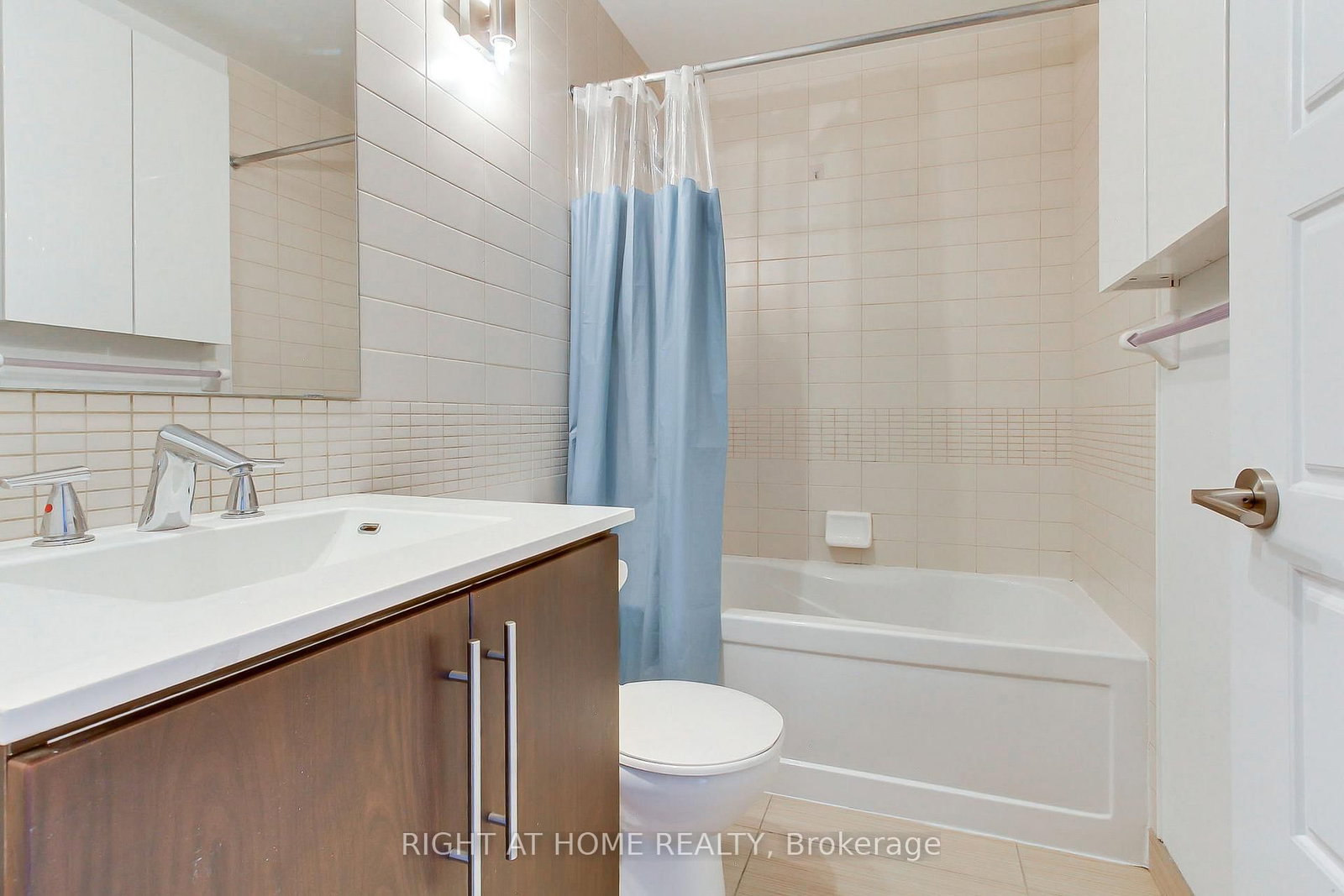 28 Linden Street • #1405 • Toronto, ON photo 34