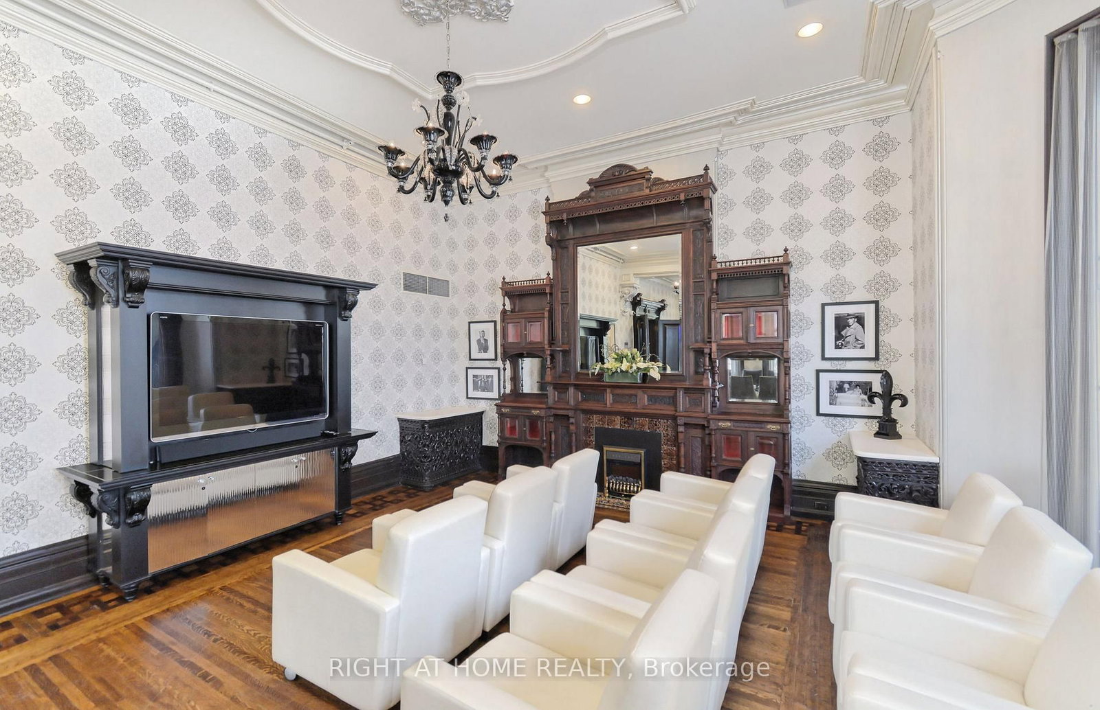 28 Linden Street • #1405 • Toronto, ON photo 42