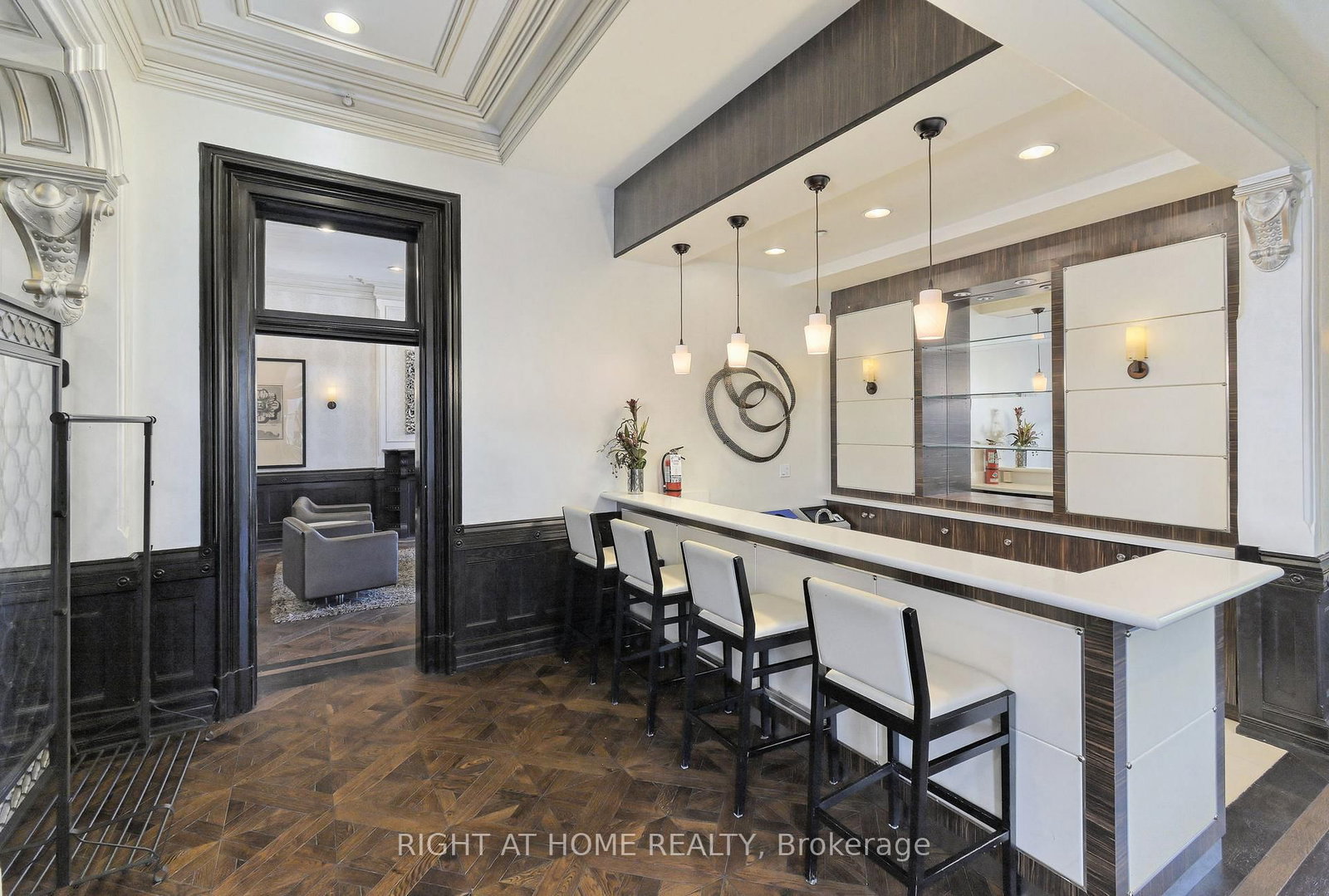 28 Linden Street • #1405 • Toronto, ON photo 45