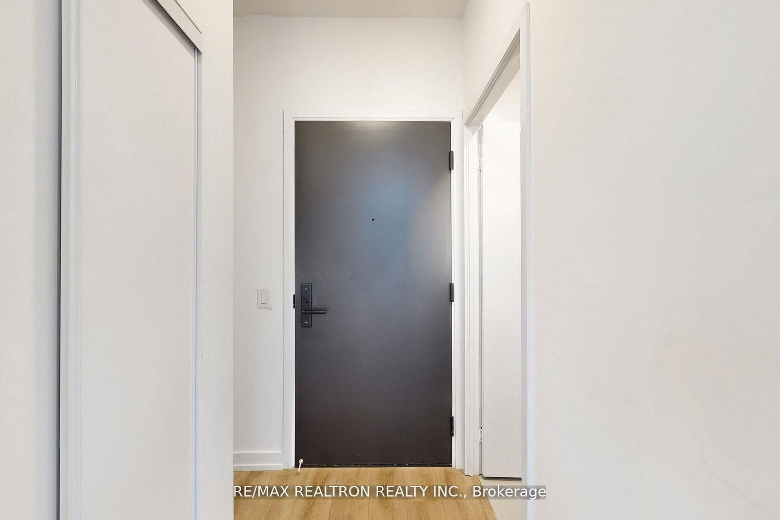 500 Dupont Street, Unit 301 - Photo 12